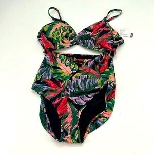 NWT Time & Tru Hawaiian print bathing suit medium